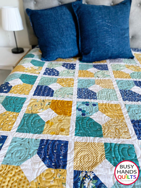 Cottage Love Quilt - a Throw in Daisy Fields!