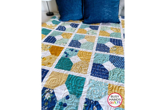 Cottage Love Throw Quilt in Daisy Fields!