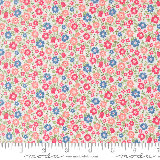 By the Half Yard - Lucky in Stitchy Cream 55342-11 - A Cat Named Stitch by Camille Roskelley for Moda
