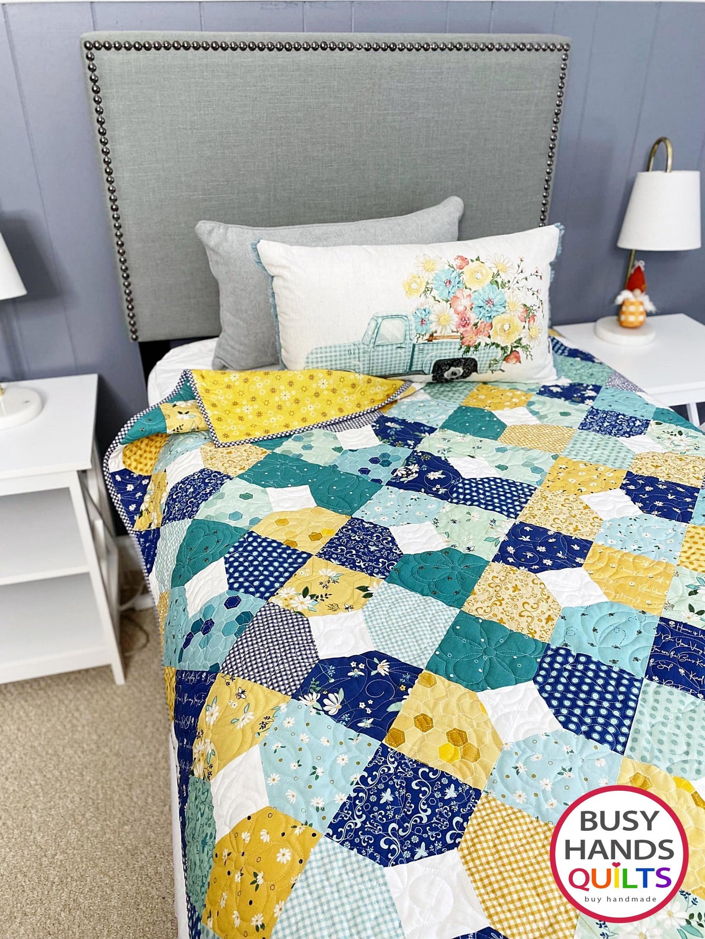 Handmade Sweetness Lap Quilt in Daisy Fields