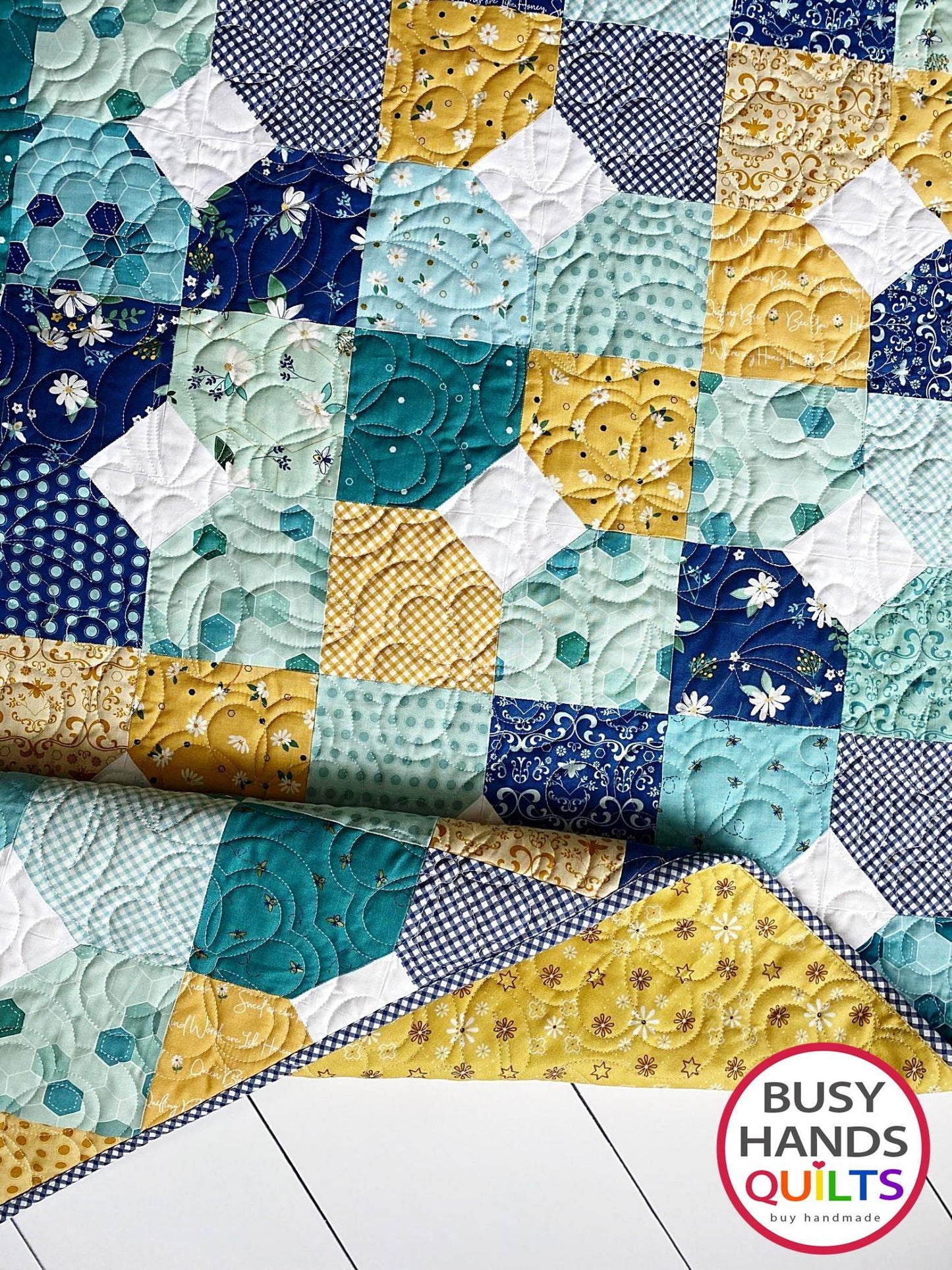 Handmade Sweetness Lap Quilt in Daisy Fields