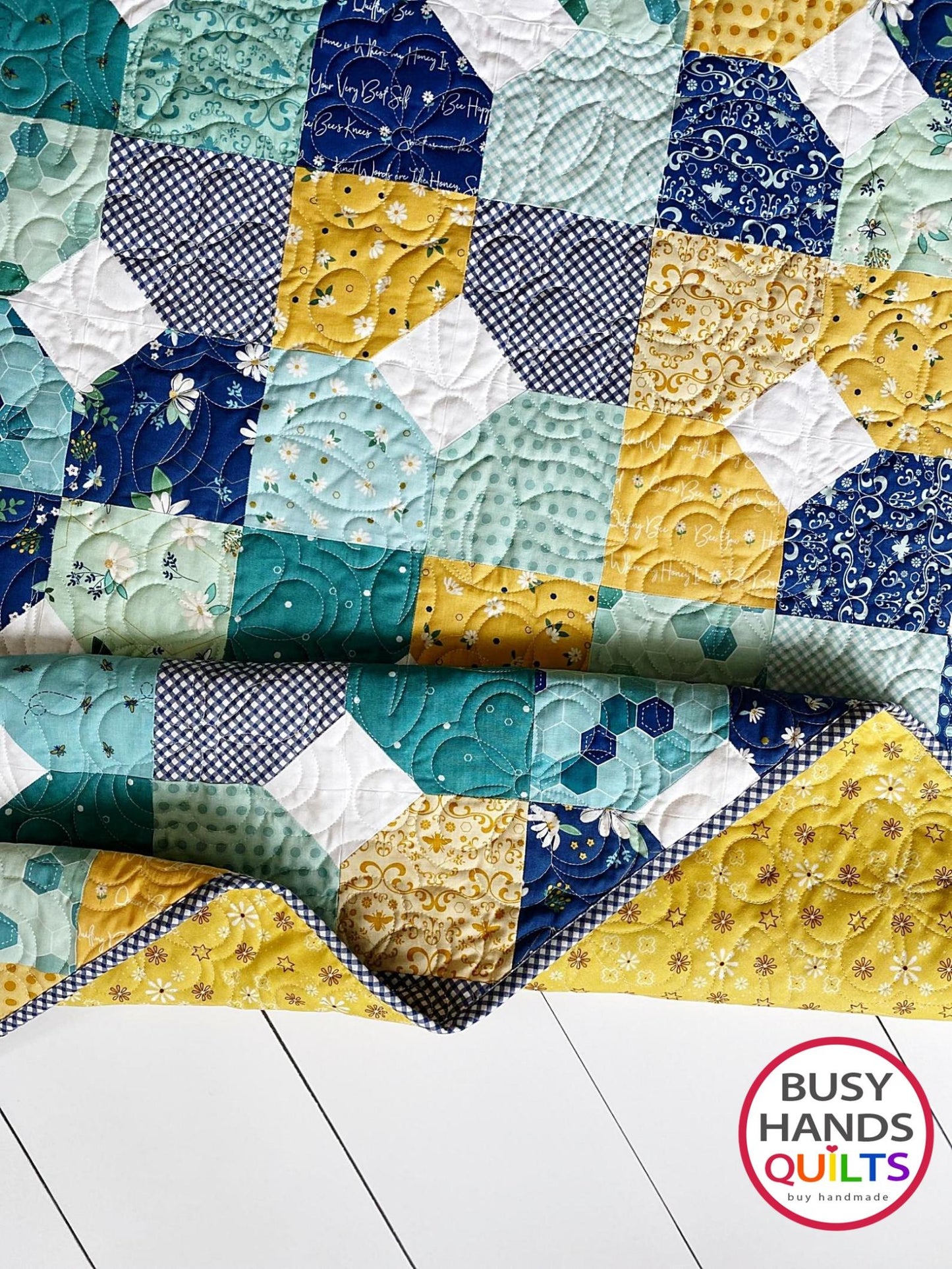 Handmade Sweetness Lap Quilt in Daisy Fields