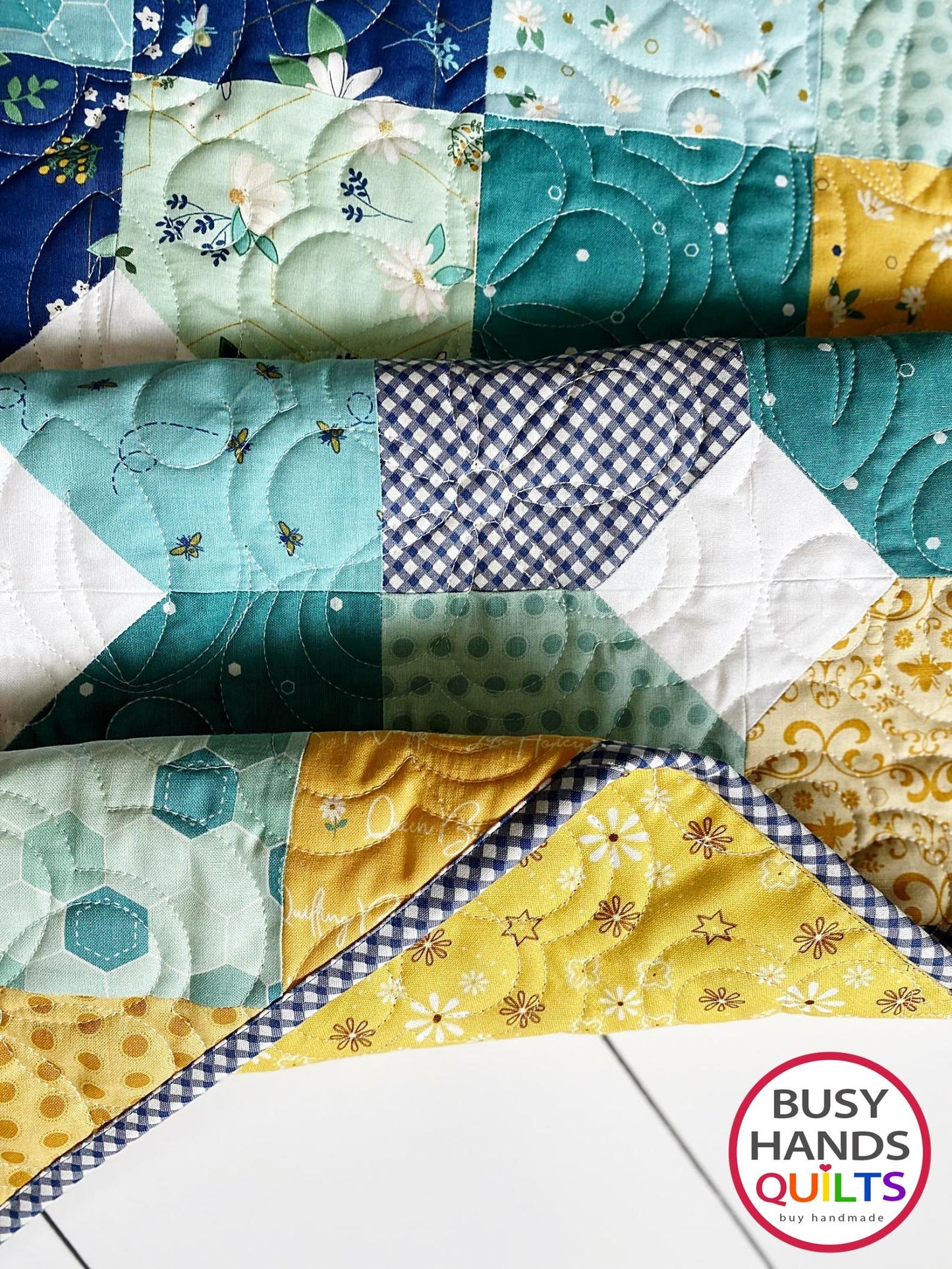 Handmade Sweetness Lap Quilt in Daisy Fields