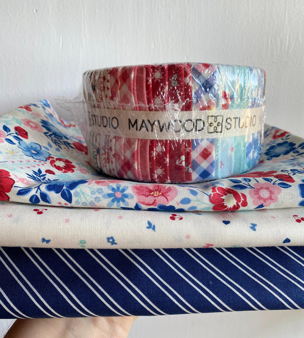 Gratitude THROW Quilt Kit in Star Spangled Beauty