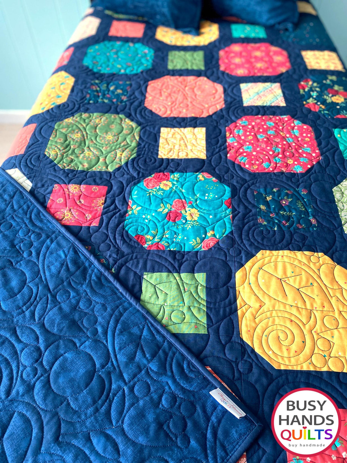 Handmade Rolling Around Large Throw Quilt in Market Street
